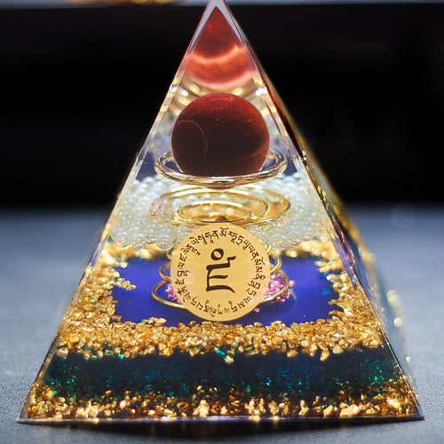 12Centimeter Creative Crystal Crushed Stone Pyramid Ornament Home Resin Epoxy Craft Office Decoration