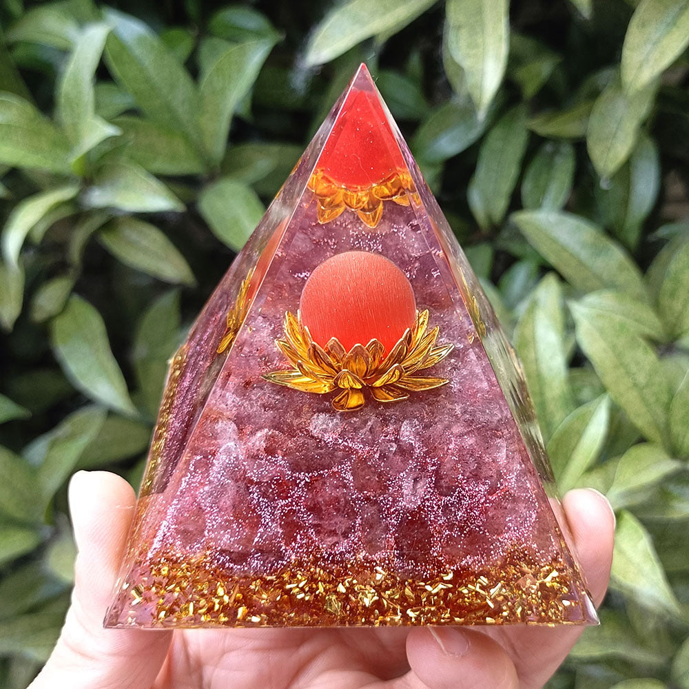 8Centimeter Crystal Gravel Pyramid New Acrylic Pyramid Home Desktop Ornament
