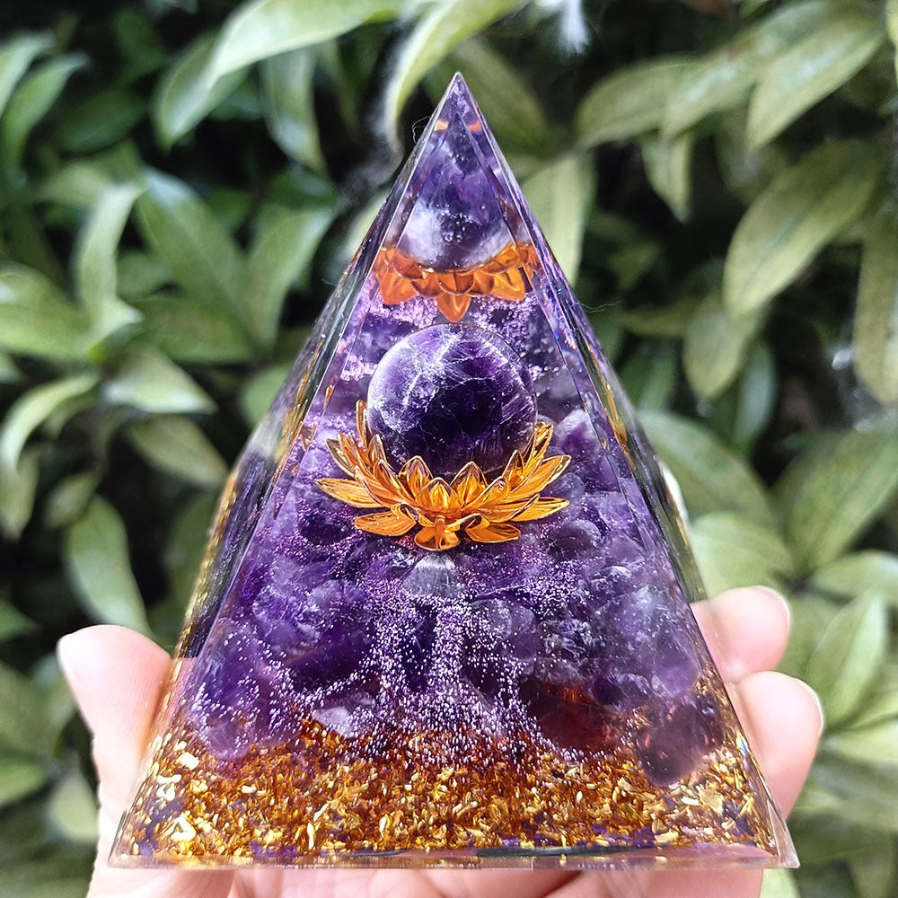 8Centimeter Crystal Gravel Pyramid New Acrylic Pyramid Home Desktop Ornament