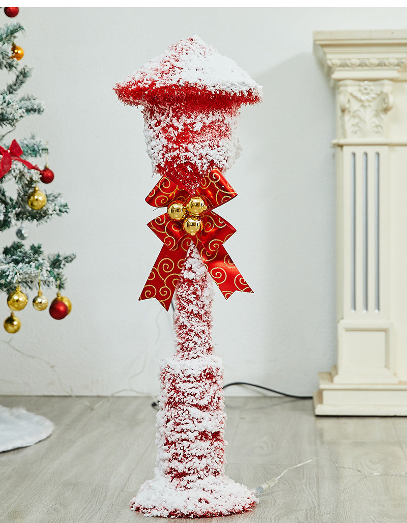 Christmas Decoration Polar Bear Iron Art Ornament Glowing Bear Street Light Ornament Mall Window Display Ornament