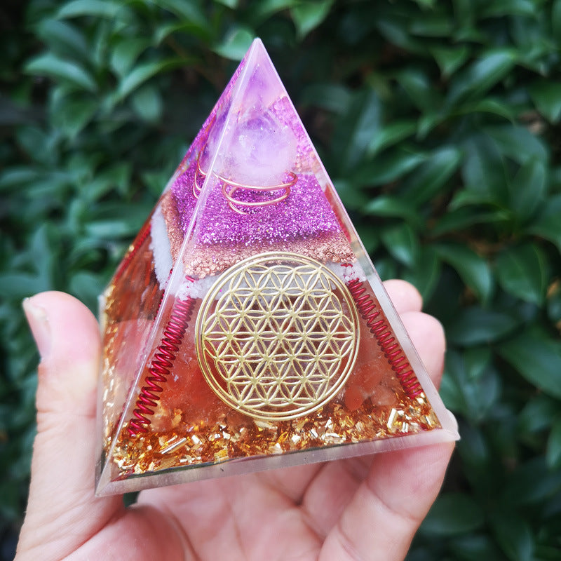 8Centimeter Crystal Gravel Pyramid New Acrylic Pyramid Home Desktop Ornament