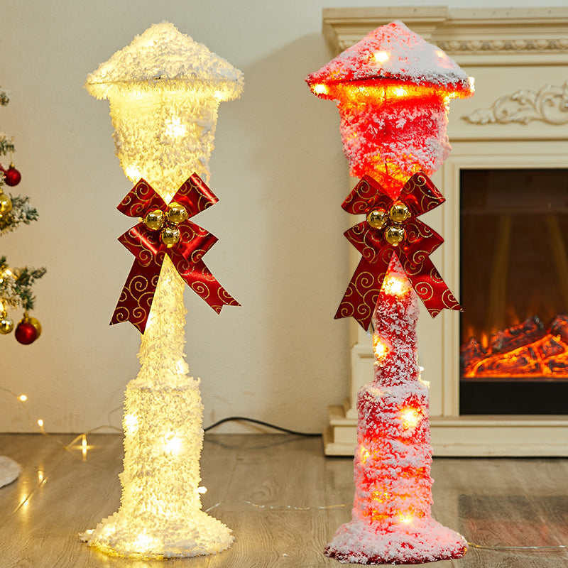 Christmas Decoration Polar Bear Iron Art Ornament Glowing Bear Street Light Ornament Mall Window Display Ornament