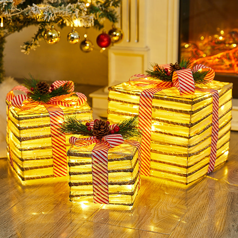 Christmas Decoration Iron Art Gift Box with Lights, Three-Piece Set Gift Box for Under the Christmas Tree Decoration